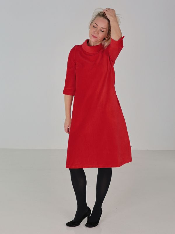 Sanna röd klänning i velur