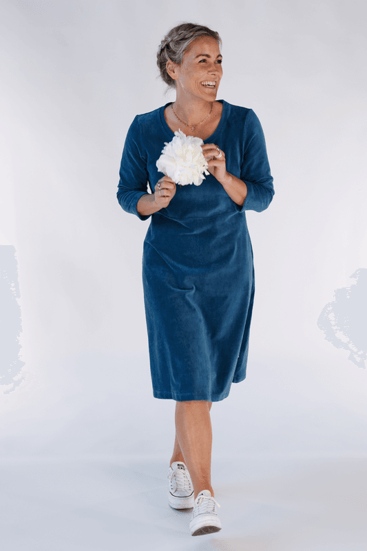 Elli petrol blå klänning babycord 