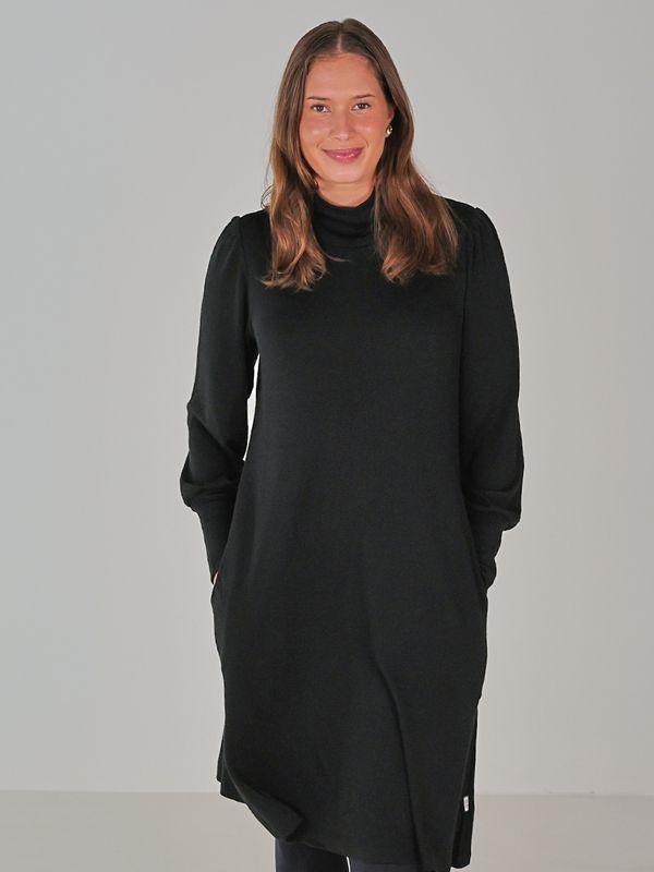 Milanda svart merinoull klänning