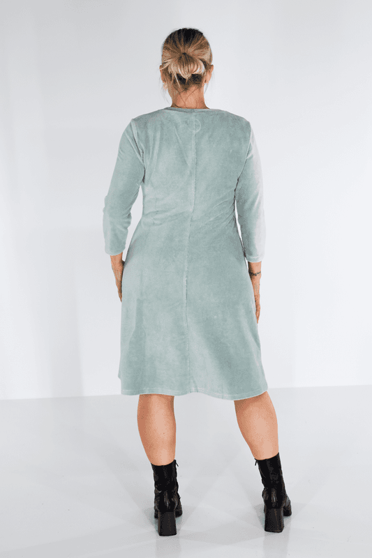 Elli klänning lind grön babycord 