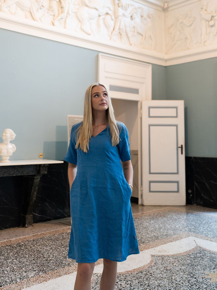Heidi jeansblå linne klänning